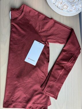 Lululemon Swiftly Tech Long Sleeve 2.0 Race Length  Size 8 NWT cranberry charm